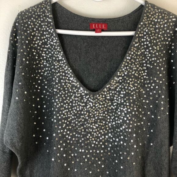 Elle. Gray Deep V-neck Sequin details short sleeve blouse  size XS - Picture 2 of 8